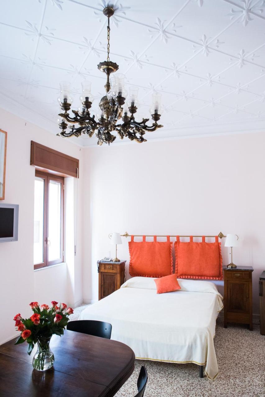 Vittoria Guest House Battipaglia Eksteriør bilde