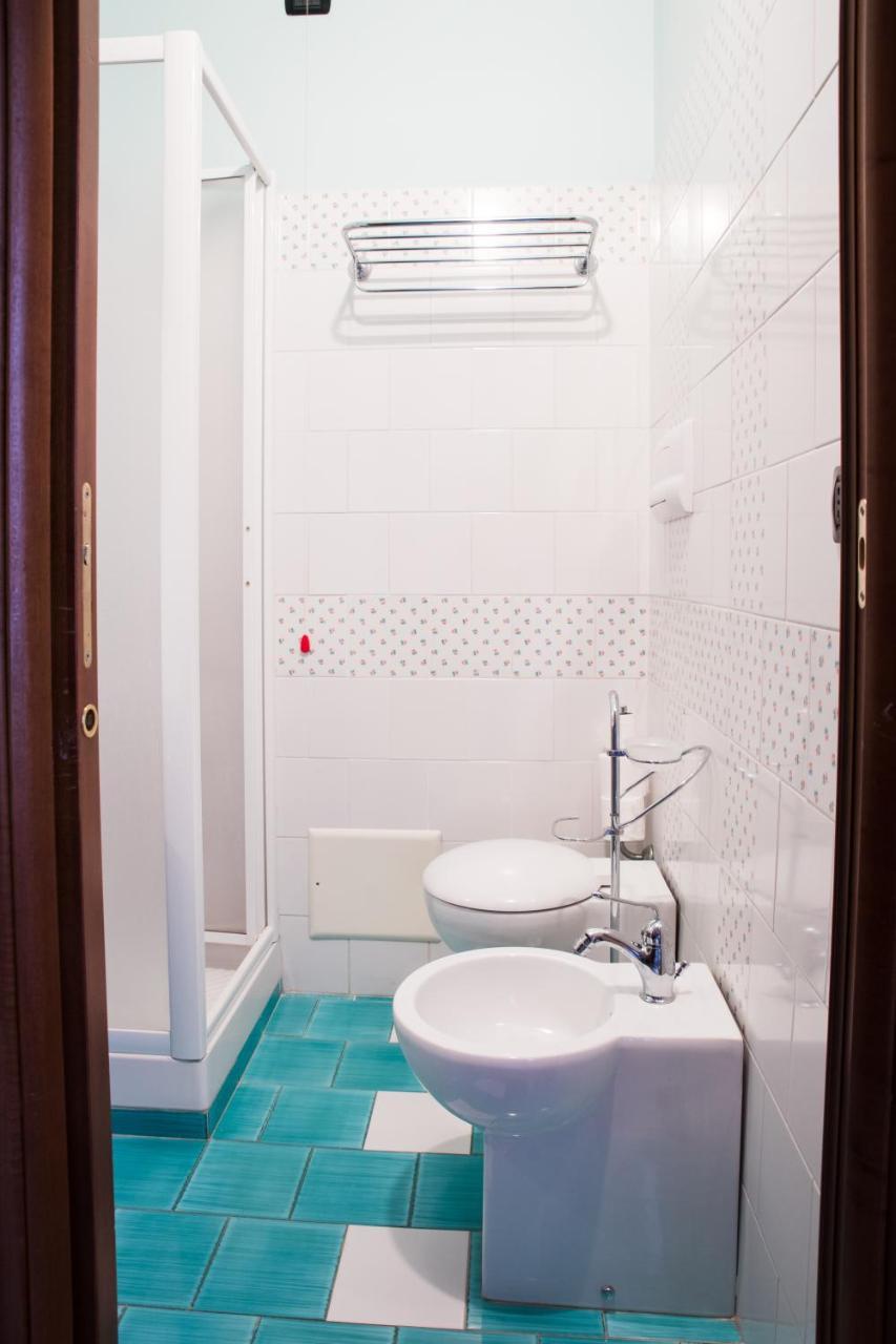 Vittoria Guest House Battipaglia Eksteriør bilde